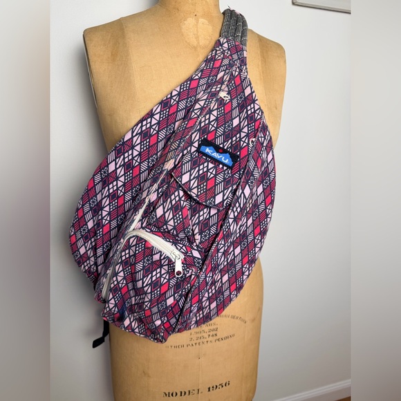 Kavu Handbags - Kavu crossbody bag